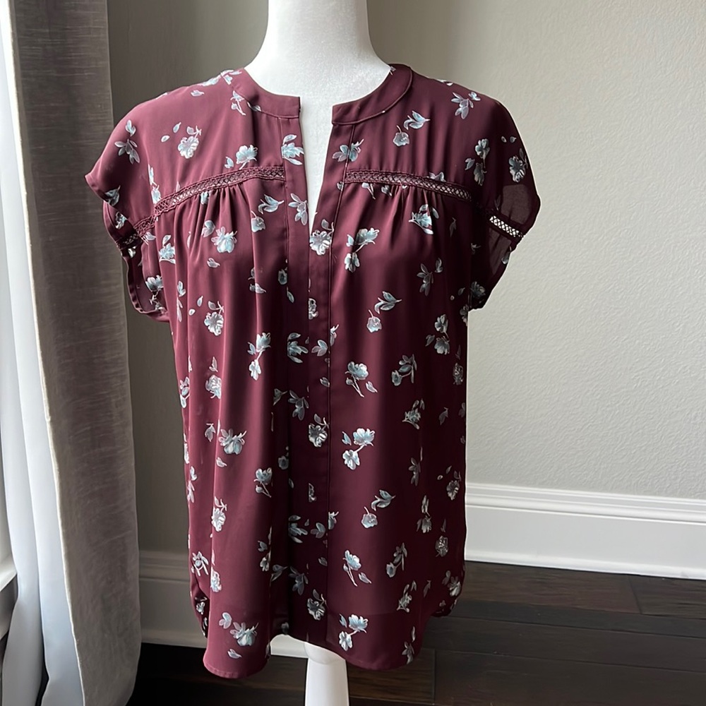 Pleione Split Neck Top - Burgundy Floral